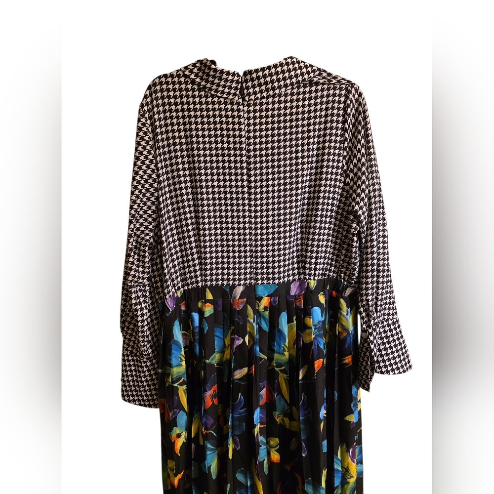 ELOQUII Retro Houndstooth Floral Pleated Midi Dress - Size 18 - Picture 5 of 11